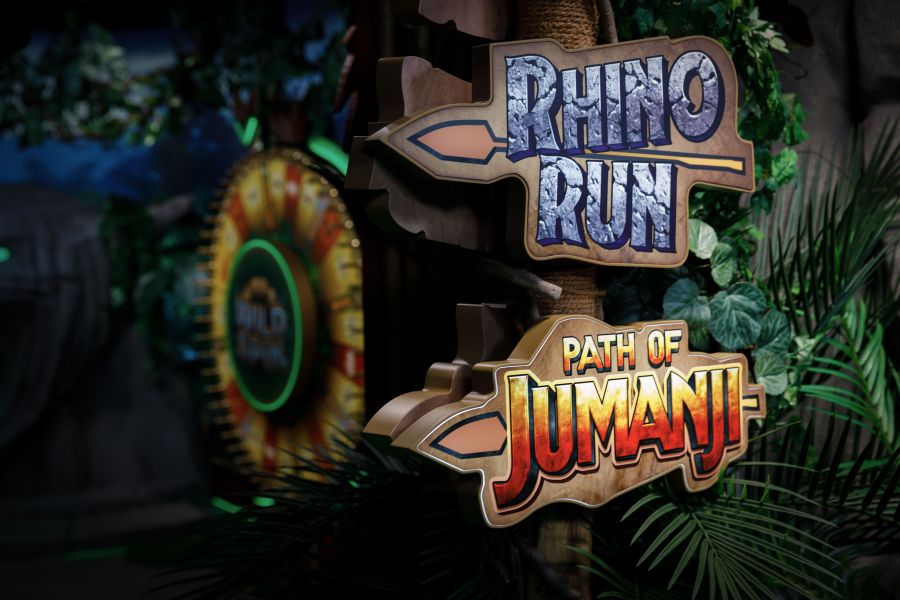 Jumanji The Bonus Level Live Rhino Run - -