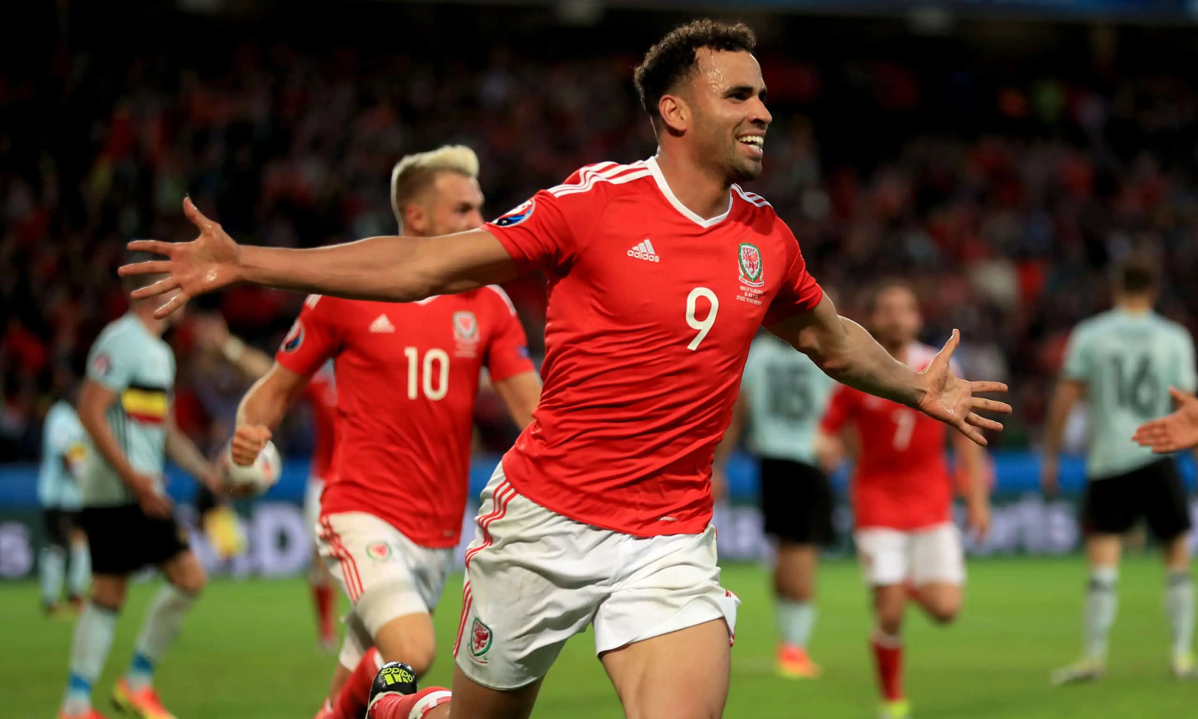 Hal-Robson Kanu Wales